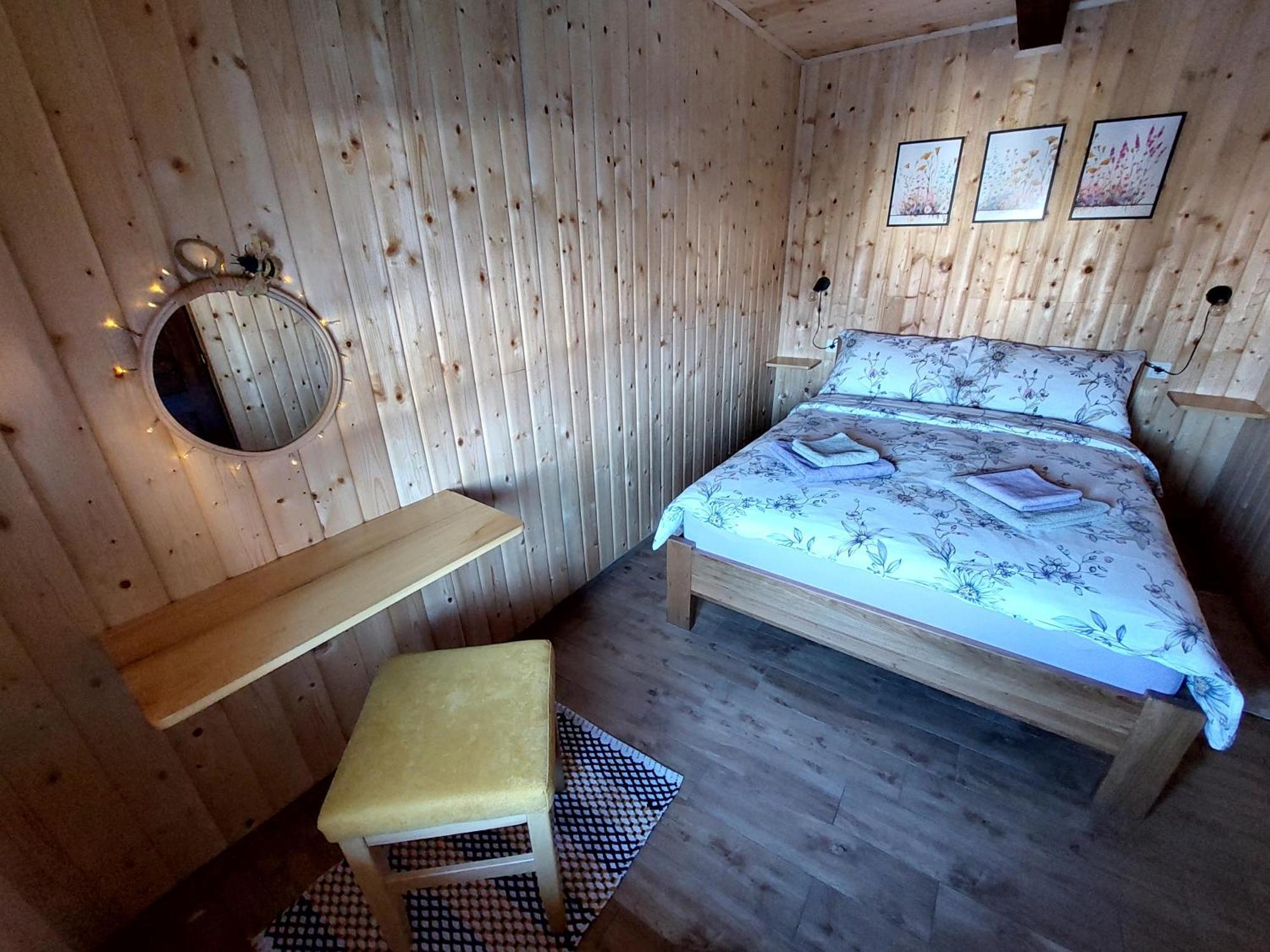 Holiday Home The Hive Slunj Esterno foto