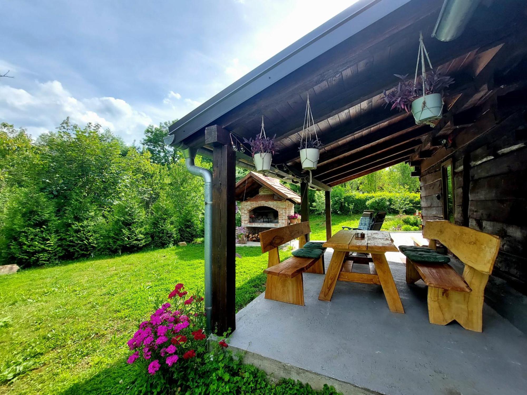 Holiday Home The Hive Slunj Esterno foto